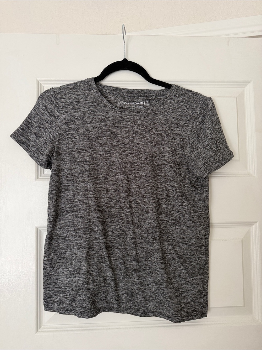 Outdoor Voices Heathered Gray Short Sleeve Tee